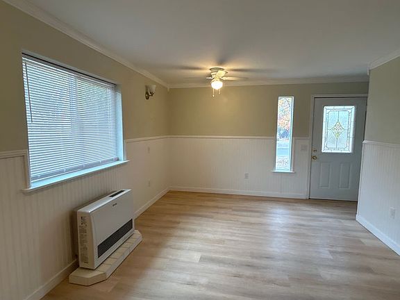 3rd image of 1136 5th Ave W #A