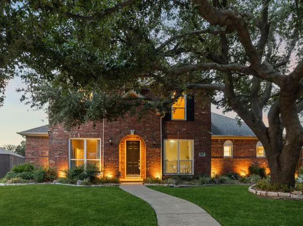 8410 Lexington Ct, Rowlett, TX 75089