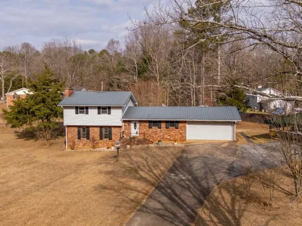 3318 Springdale Forrest Cir, Gainesville, GA 30506