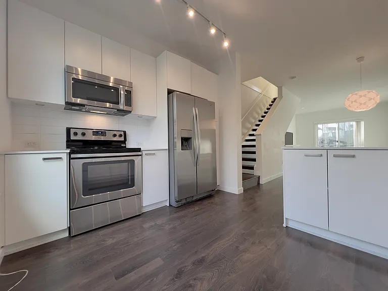 19159 Watkins Dr #15 — Photo 5