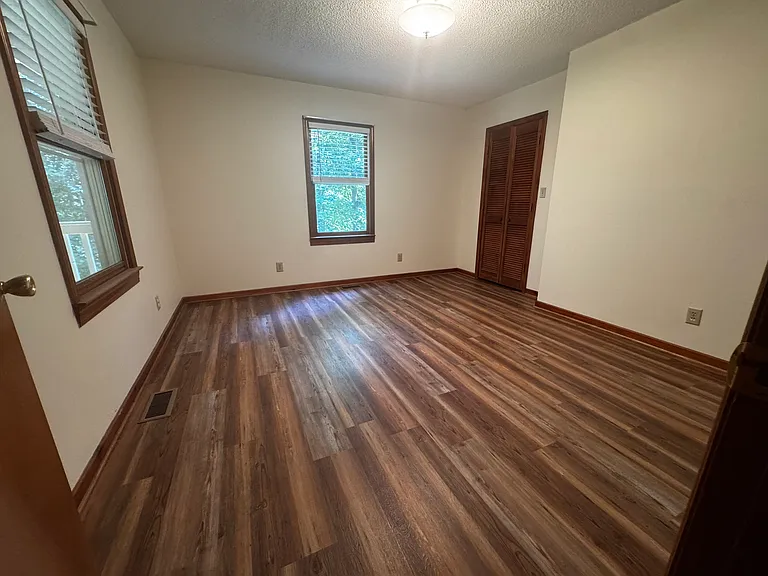 205 Little Creek Rd — Photo 9
