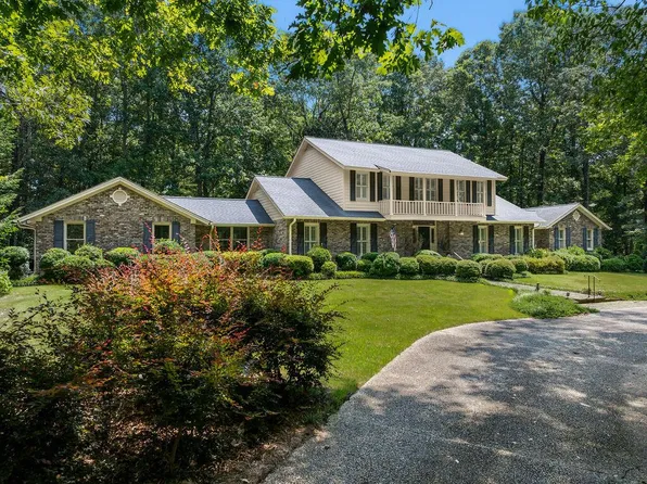 601 Glen Oaks Cir, Jasper, AL 35504