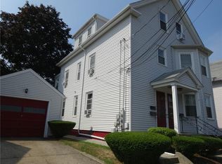 6 Winthrop St, Cranston, RI 02910