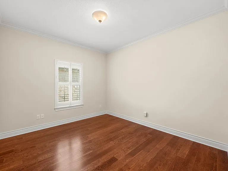 5201 Big Spring St — Photo 19