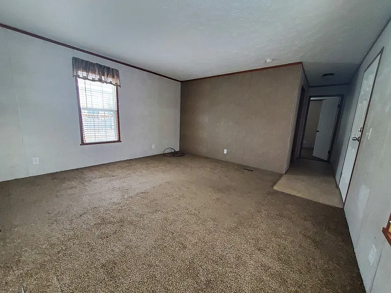 Groveland Manor — Photo 25