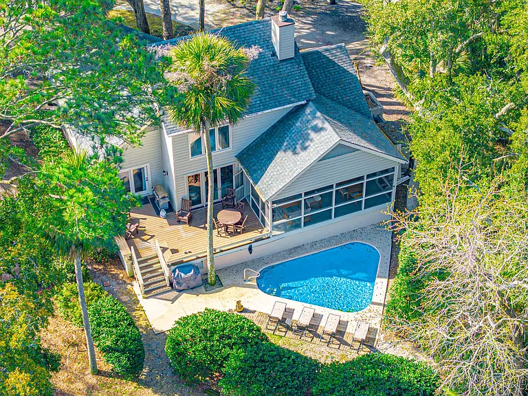 8 Heath Dr #ID1495735P — Photo 42