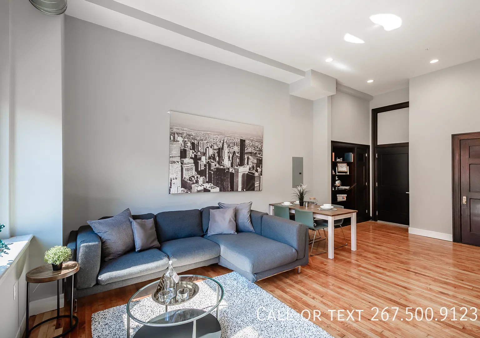Beautiful historic 1 BR apartment . Roof top, Gym ! Parking available for $125 monthly. — Photo 2