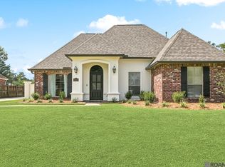 29235 S Redwood Dr, Denham Springs, LA 70726