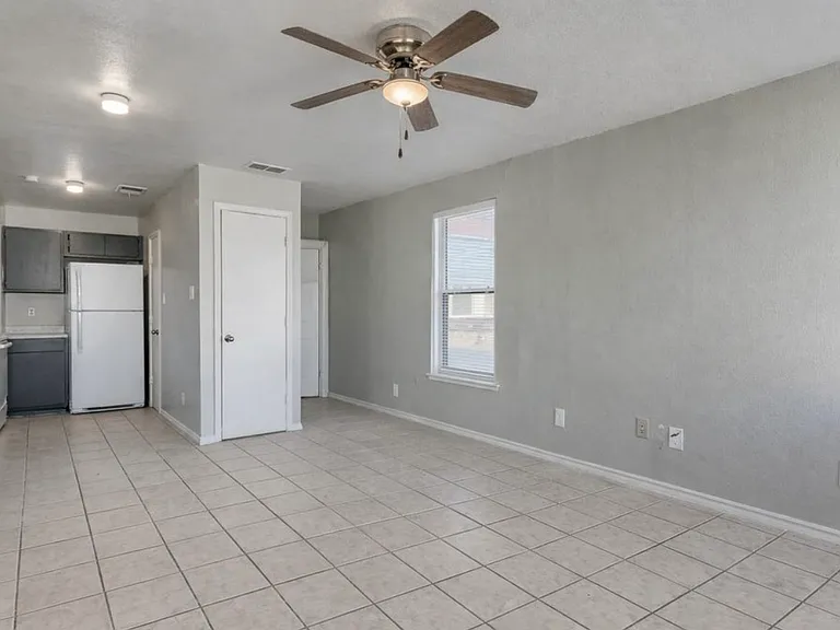 7575 Windsor Oaks #7575 — Photo 8