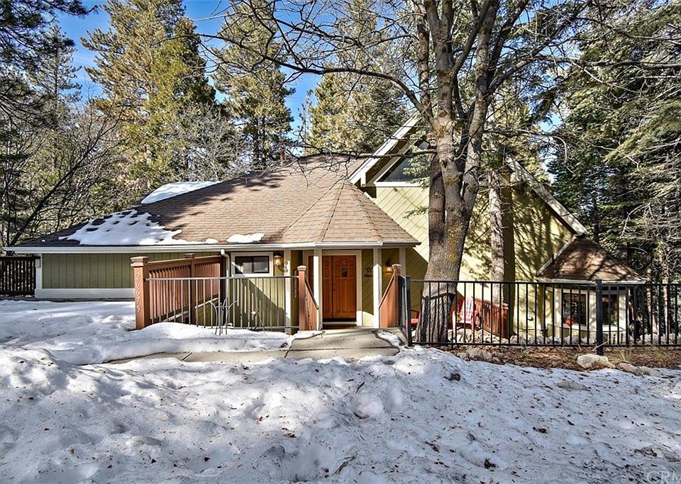 1st image of 26675 Thunderbird Dr