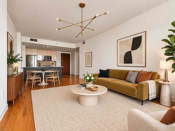 3rd image of 500 4th Ave APT 6D