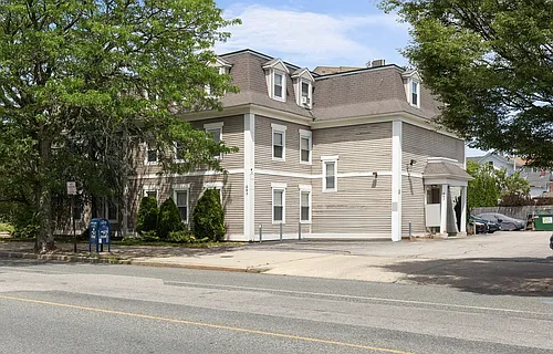 497 Broadway St Photo 1
