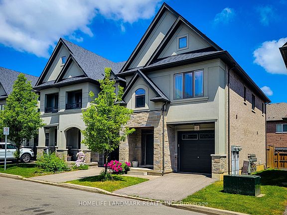 2nd image of 52 Sonoma Valley Cres