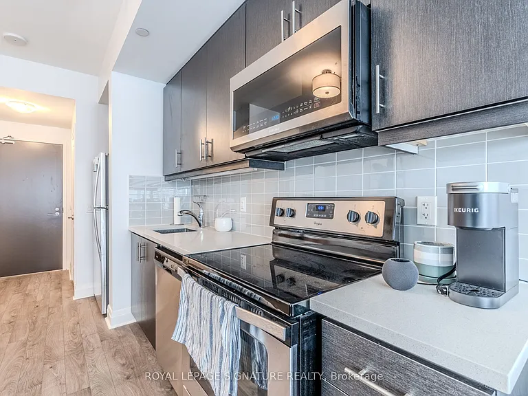 17 Zorra St #1911 — Photo 6