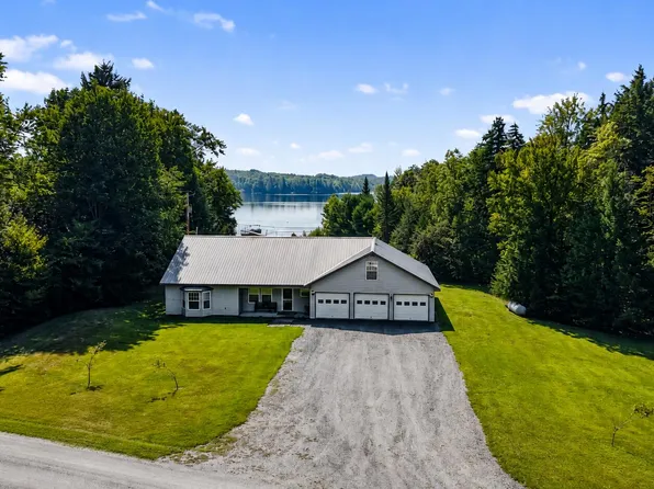 79 Glenwood Drive, Saint Albans, ME 04971