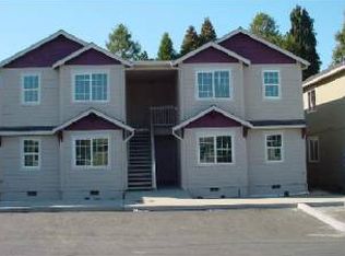 668 Midway Rd, Medford, OR 97501