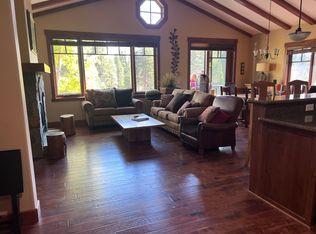 10211 Annies Loop, Truckee, CA 96161