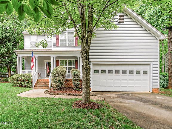 2nd image of 2108 Woodbury Dr