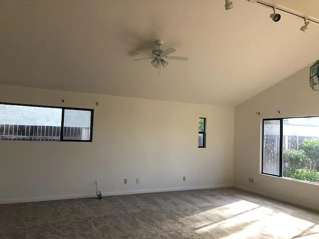 4 bed, 1602 sqft, $4,950 — Photo 4
