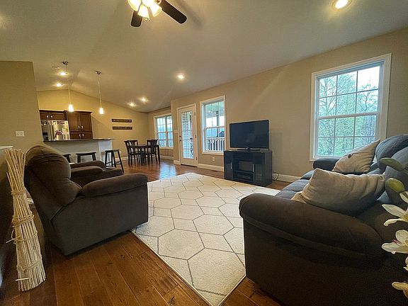 5th image of 2688 Cobblestone Court Cpe