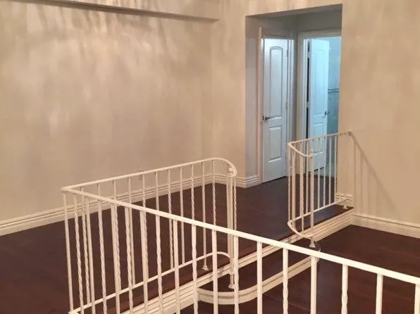 (undisclosed Address), Jamaica, NY 11435