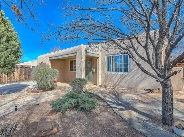 812 Vassar Dr SE, Albuquerque, NM 87106