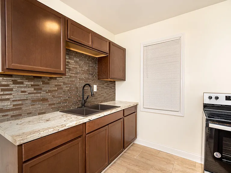 9360 E Forest Ave — Photo 10