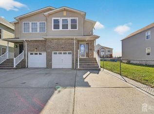 532 Hartford St, Perth Amboy, NJ 08861