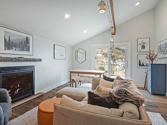 5th image of 52 Prospect Ave