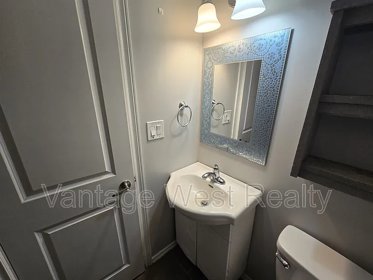 320B Rutland Rd S — Photo 15