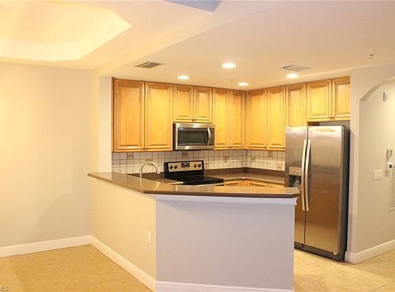 2nd image of 1518 SW 50th St APT 102