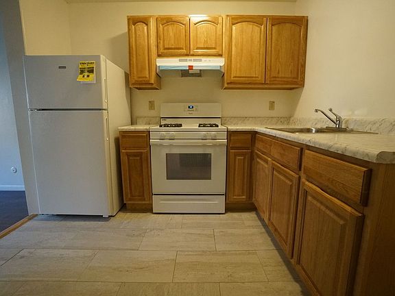 2nd image of 431 E 154th St APT 1