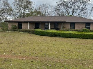 1026 Crawford Rd, Cowarts, AL 36321