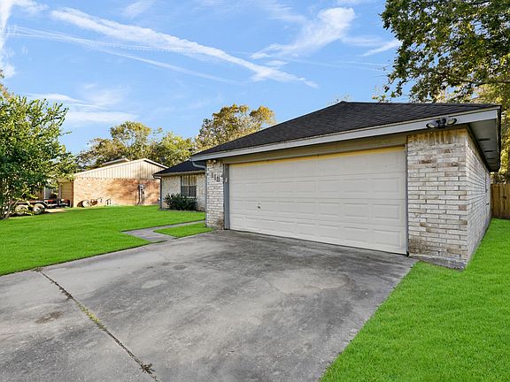 FRONT OF HOME (3)
