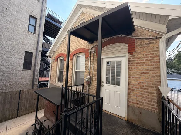 1252 N Cleaver St, Chicago, IL 60642