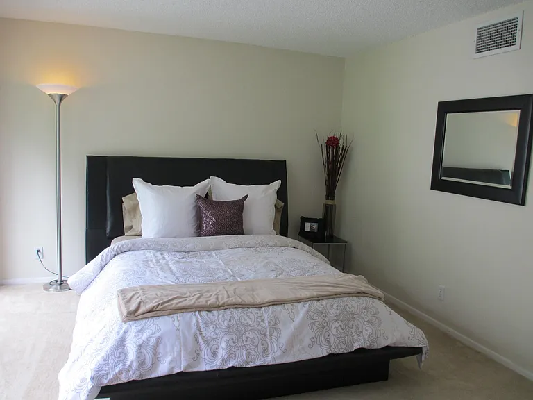 1405 Bridgewood Dr #1405 — Photo 17