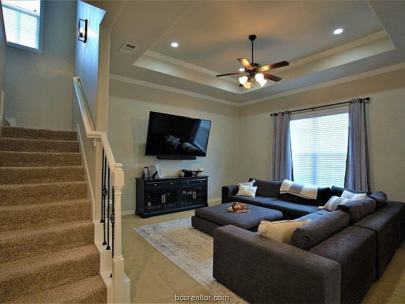 3rd image of 4325 Dawn Lynn Dr