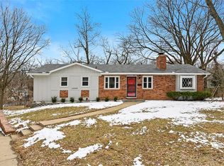 10503 W 70th St, Shawnee, KS 66203