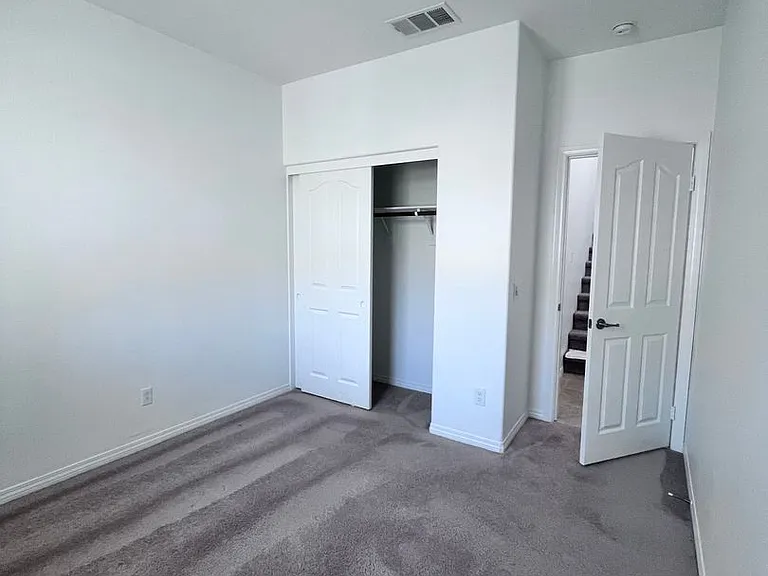 4040 Obsidian Rd — Photo 4