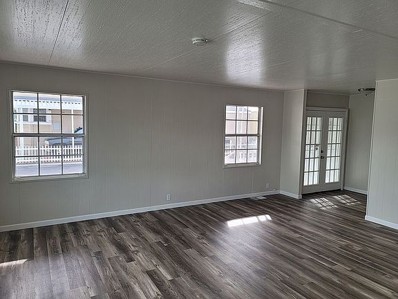 3rd image of 260 N Lyon Ave Space 139