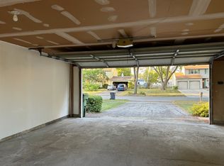 518 Cambridge Park S, Maumee, OH 43537