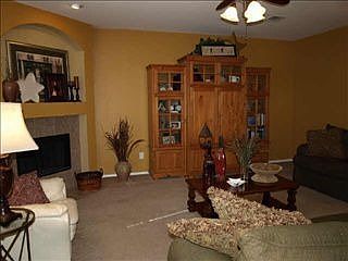 3rd image of 1940 Stonehill Dr