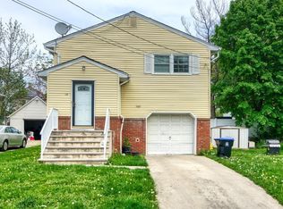 14 1st St, East Brunswick, NJ 08816