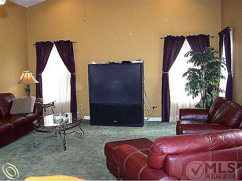 FAMILY RM. W/ CATHEDRAL CEILINGS