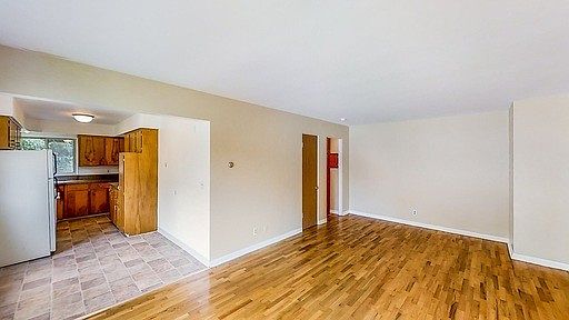 4th image of 1410 Old Canton Ln #3926121