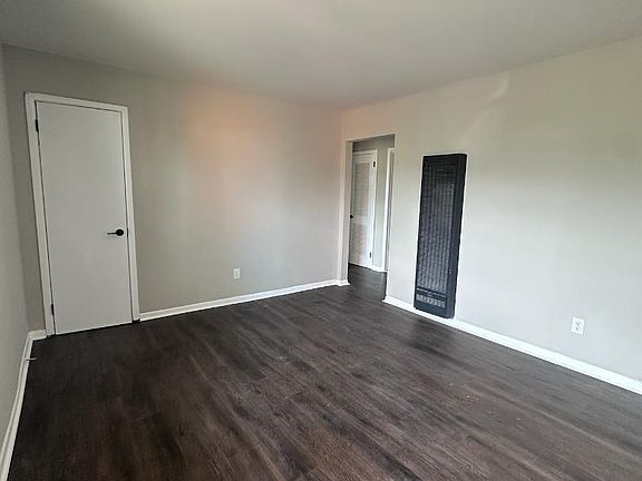 3rd image of 1113 14th St N APT E
