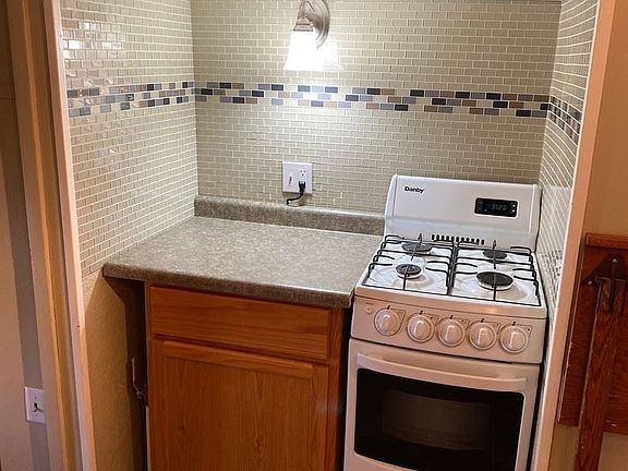 4th image of 120 14th Ave N APT 2