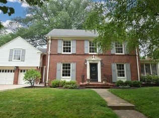 1822 N 81st St, Wauwatosa, WI 53213