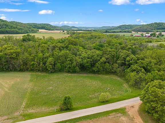 2nd image of 999 Old Mill Dr