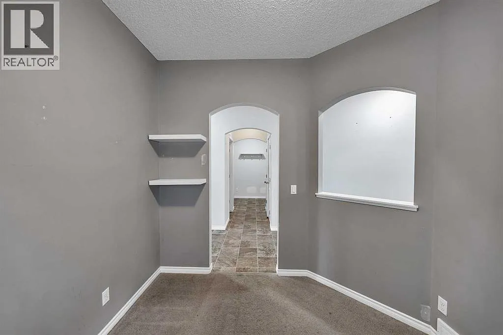 187 Reunion Close NW - $2999 — Photo 4